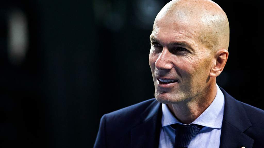 Zinedine Zidane Siap Gantikan Didier Deschamps di Prancis