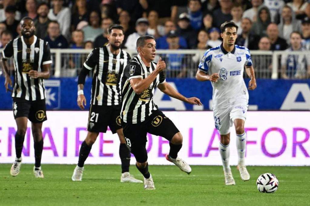 Amine El-Ouazzani Jadi Bintang Kemenangan Angers di Ligue 1