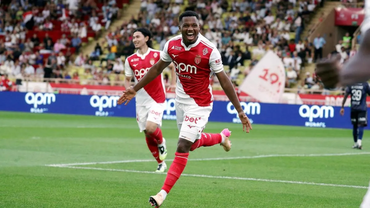 Ansu Fati berlatih bersama pemain AS Monaco di pusat latihan jelang laga melawan Toulouse di Ligue 1