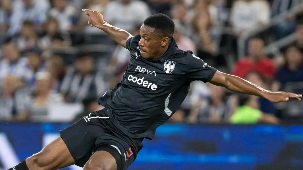 Anthony Martial saat membela tim nasional Prancis dalam pertandingan sepak bola