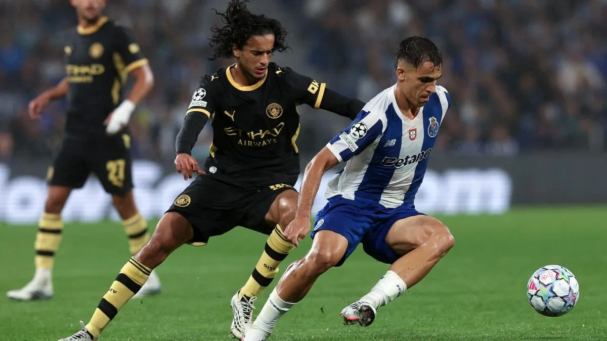 Ayyoub Bouaddi merayakan kemenangan Manchester City atas Porto di Liga Champions