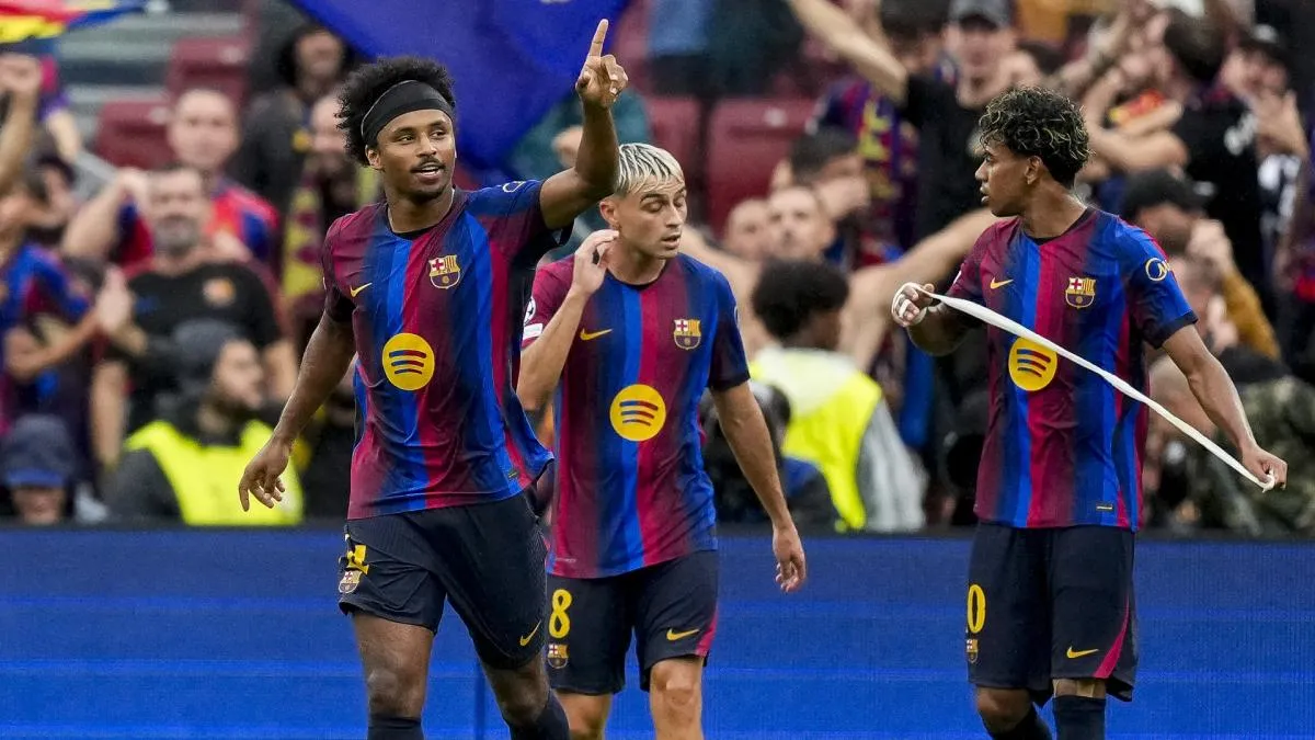 Pemain Barcelona merayakan gol kelima melawan Feyenoord di pertandingan Liga Champions