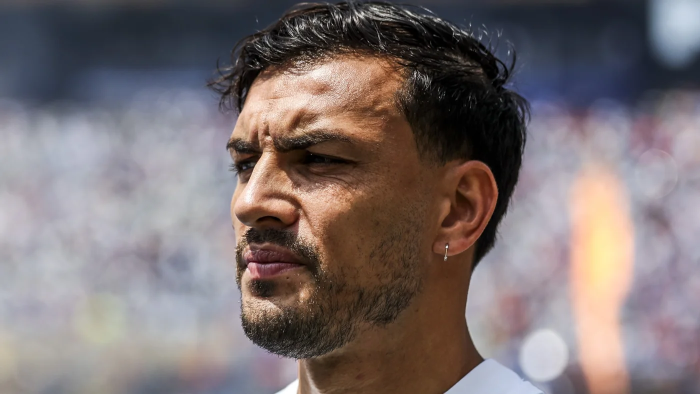 Damien Da Silva mengungkap perilaku agresif Leandro Paredes saat berseragam PSG