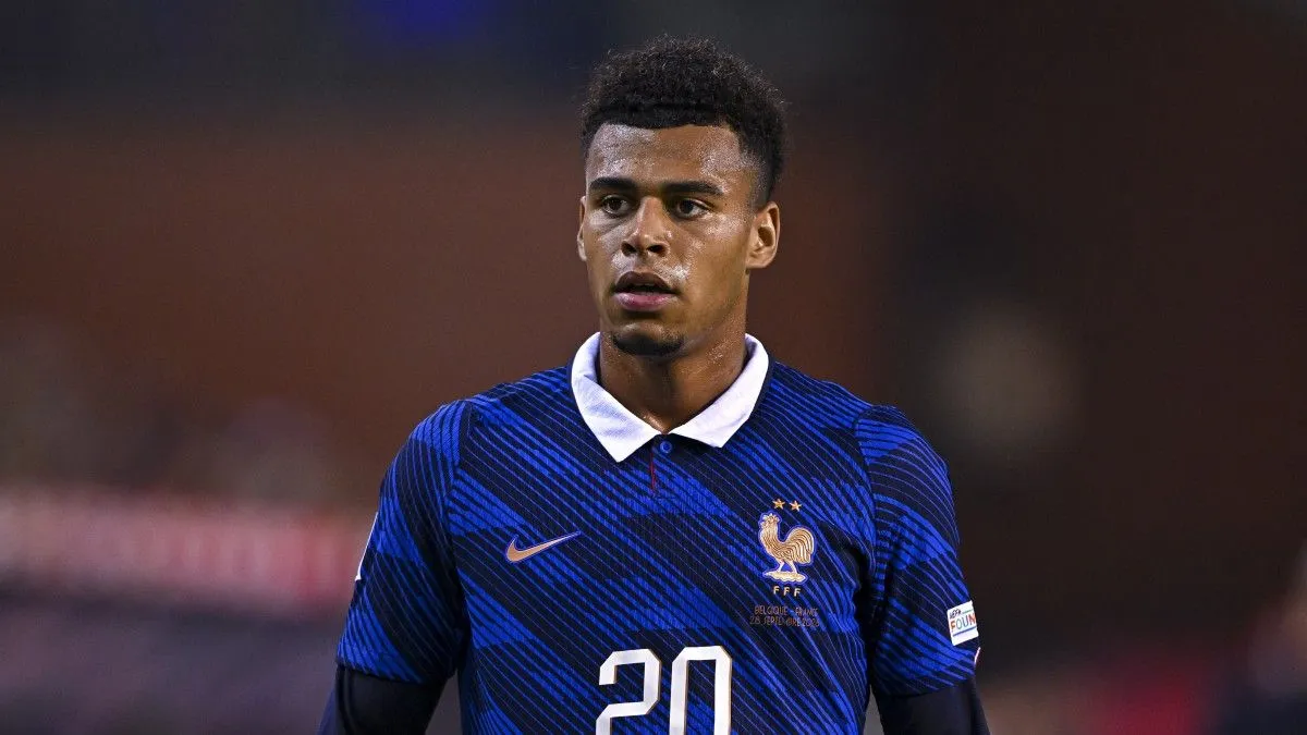 Pemain muda PSG Désiré Doué saat membela timnas Prancis melawan Belgia di laga internasional