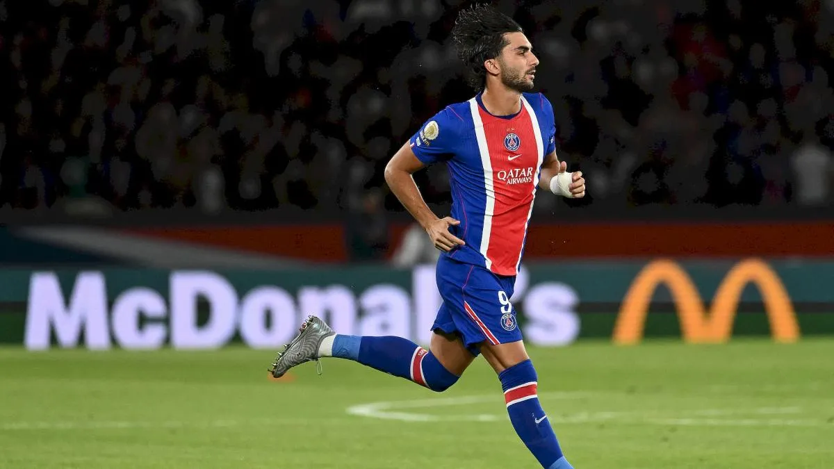 Ferran Torres mencetak gol untuk PSG saat melawan Brest di Stadion Francis-Le Ble pada laga Ligue 1.