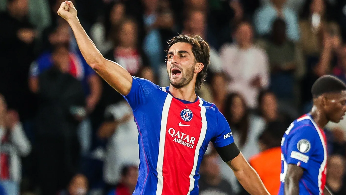 Ferran Torres pemain PSG mencetak gol ke gawang Brest di Ligue 1