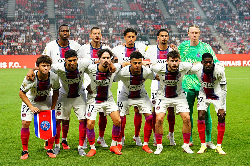 Ferran Torres latihan bersama PSG sebelum laga tandang melawan Lille di Ligue 1
