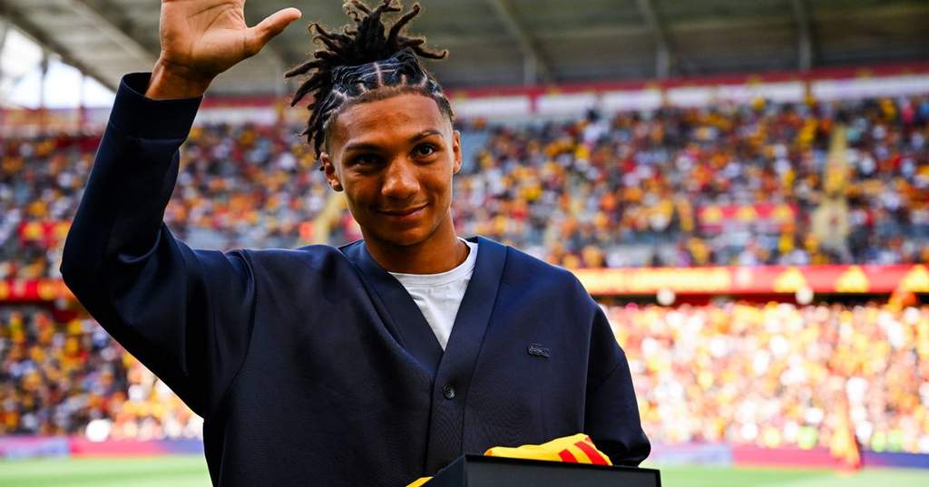 Ganiou ke PSG? Bek Muda Lens Jadi Suksesor Marquinhos