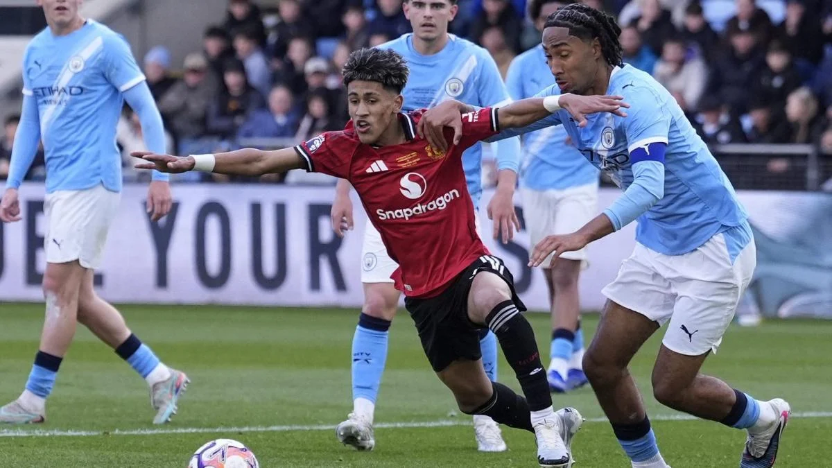 JJ Gabriel penyerang muda Manchester United incaran PSG dijuluki Kid Messi