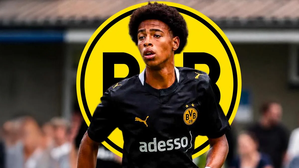 Justin Ehikioya Ejodamen, gelandang muda Borussia Dortmund berusia 15 tahun dijuluki Bellingham baru