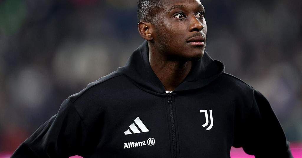 Randal Kolo Muani saat berlaga mengenakan seragam tim.