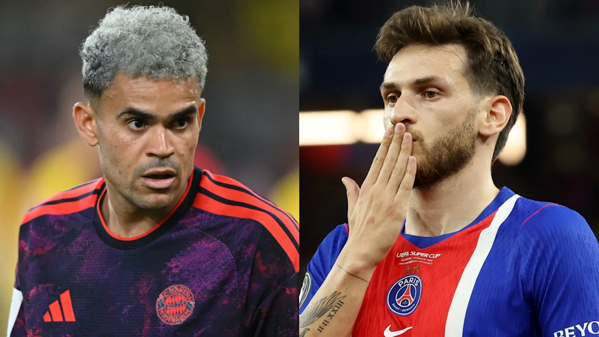 Khvicha Kvaratskhelia merayakan gol bersama PSG di Liga Champions