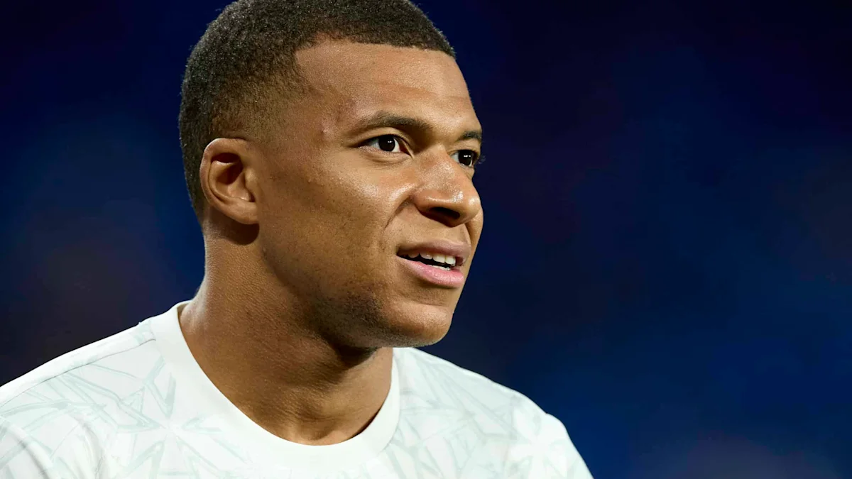 Kylian Mbappe saat membela Monaco dan Jurgen Klopp manajer Liverpool pada 2017