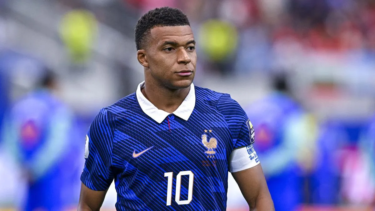 Kylian Mbappe berpotensi hengkang dari Real Madrid dan kembali ke PSG