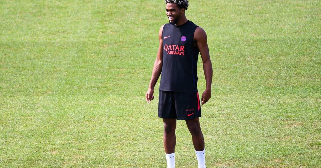 Liverpool Buka Suara Soal Kesepakatan dengan Mbaye PSG