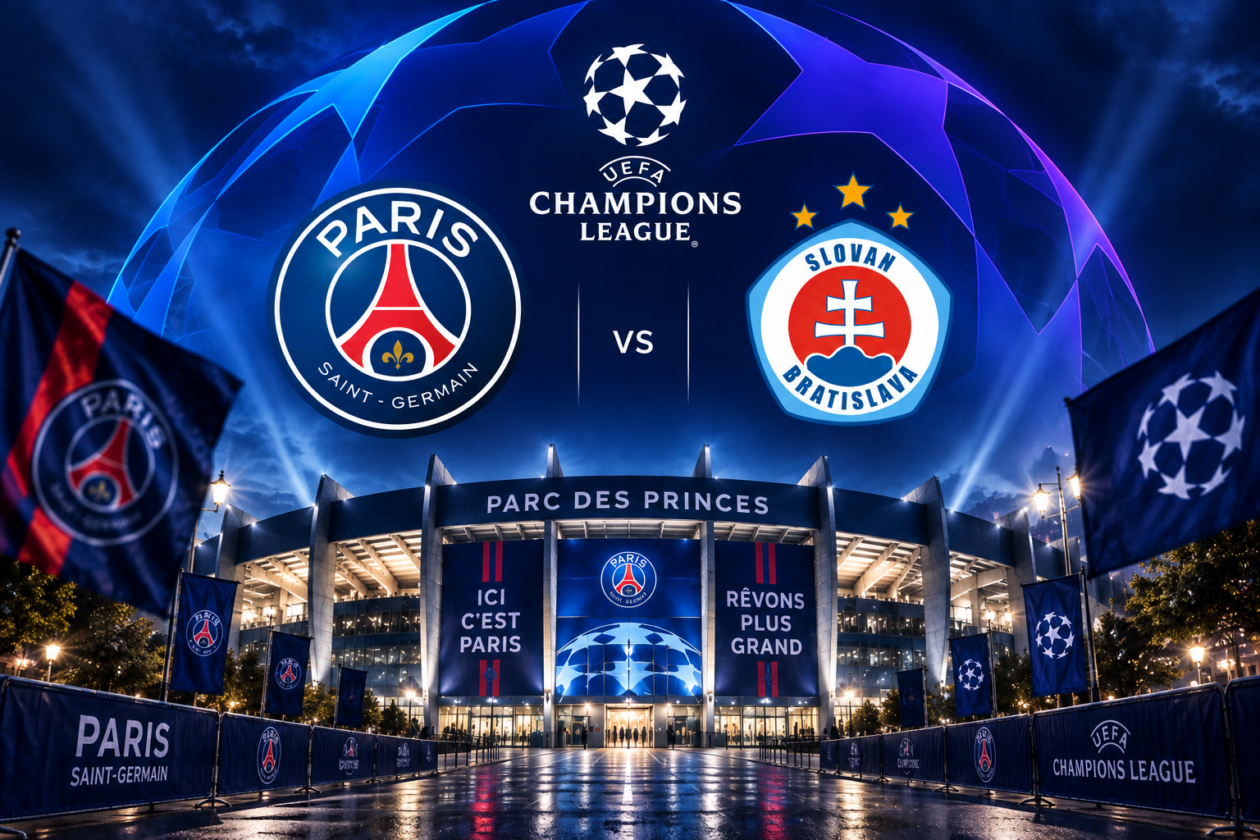 Luis Enrique pelatih PSG sedang berpikir menentukan starting XI di pinggir lapangan