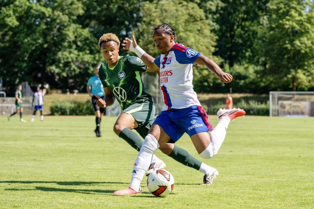Malick Fofana Kembali Merumput Bersama Olympique Lyonnais
