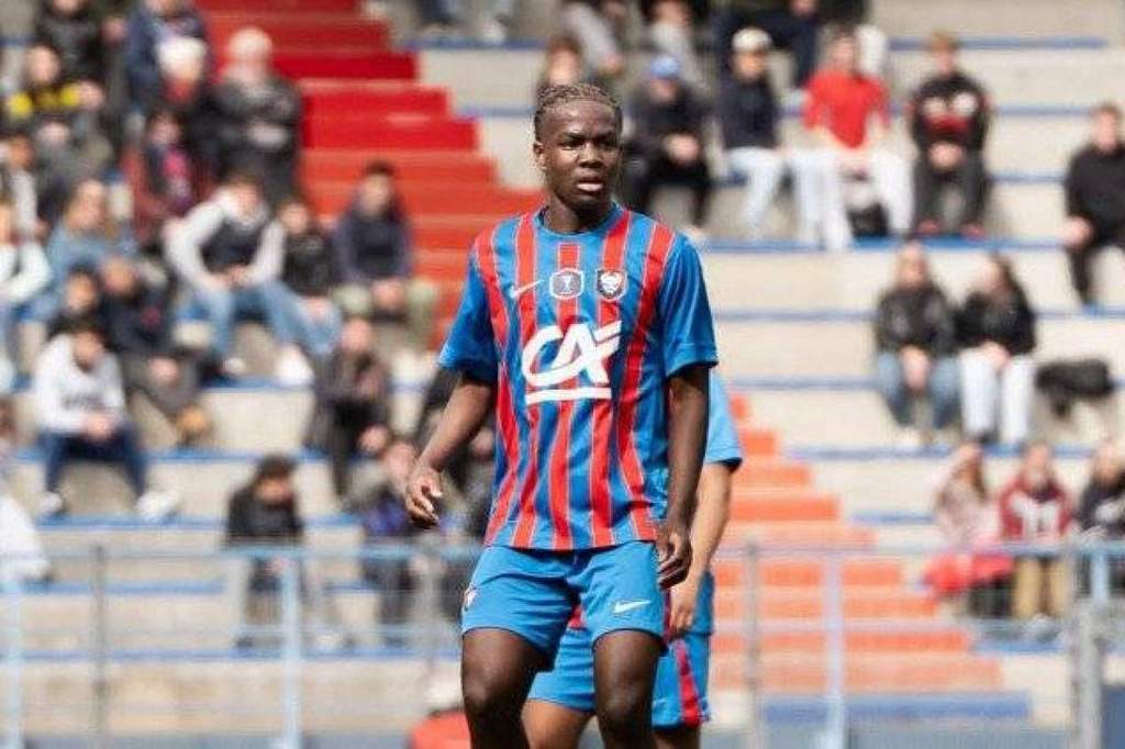 Olympique Lyonnais Resmi Rekrut Cluver Sambi Mbungu