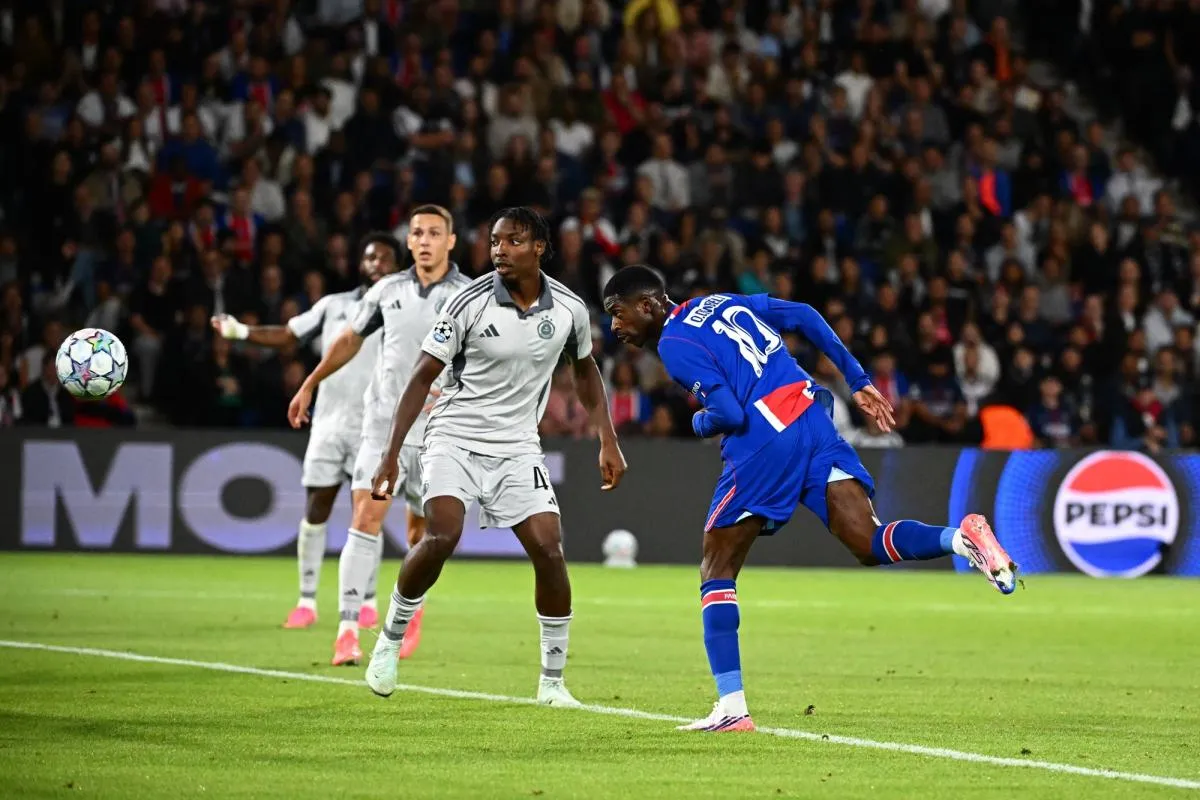 Ousmane Dembele cetak dua gol dan dua assist saat PSG kalahkan Slovan Bratislava 6-1 di Liga Champions