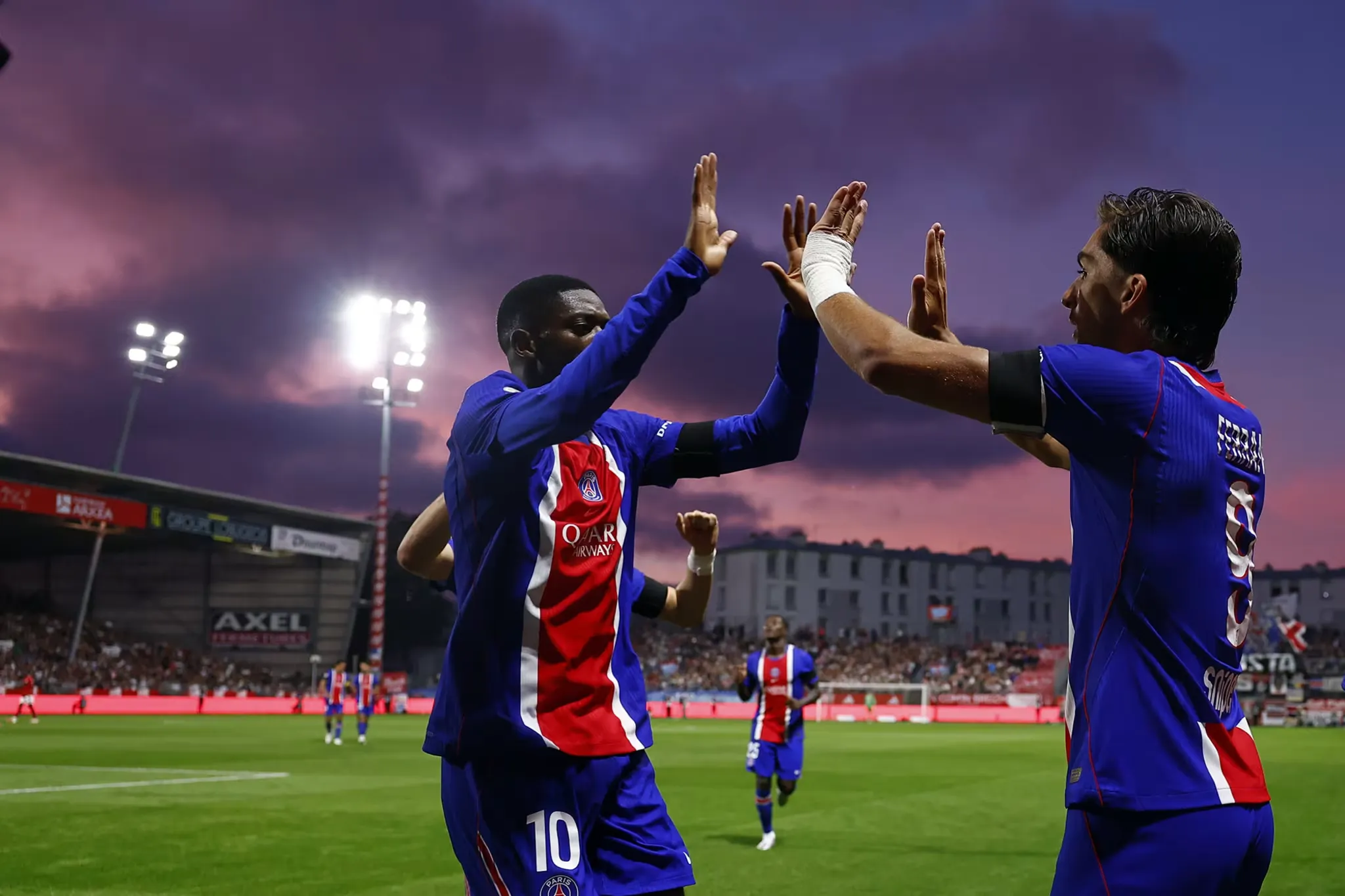Ousmane Dembele berlatih bersama Timnas Prancis di bawah arahan pelatih Zinedine Zidane
