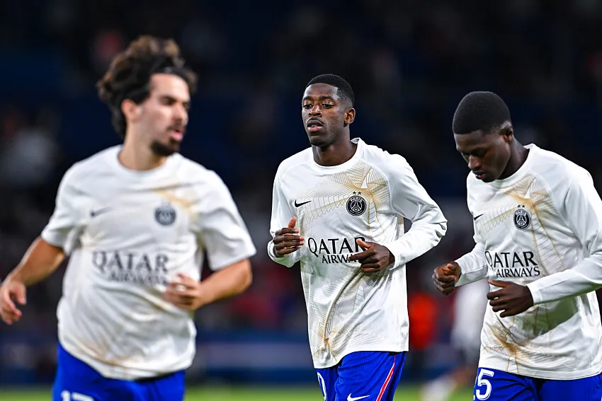 Ousmane Dembele dan Nuno Mendes berlatih bersama skuad PSG di pusat latihan