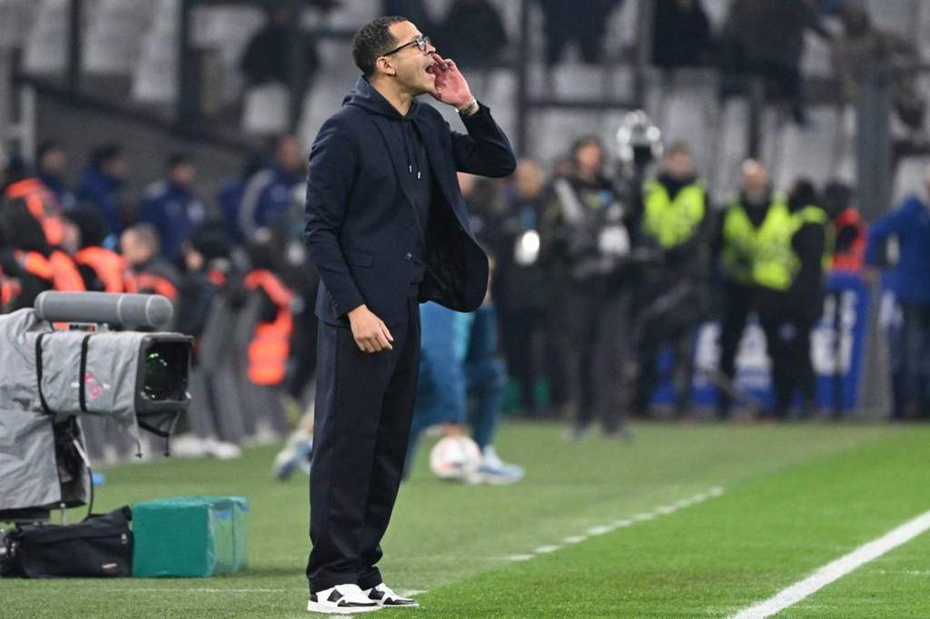Paris FC Hadapi Como dalam Laga Uji Coba Pra-Musim