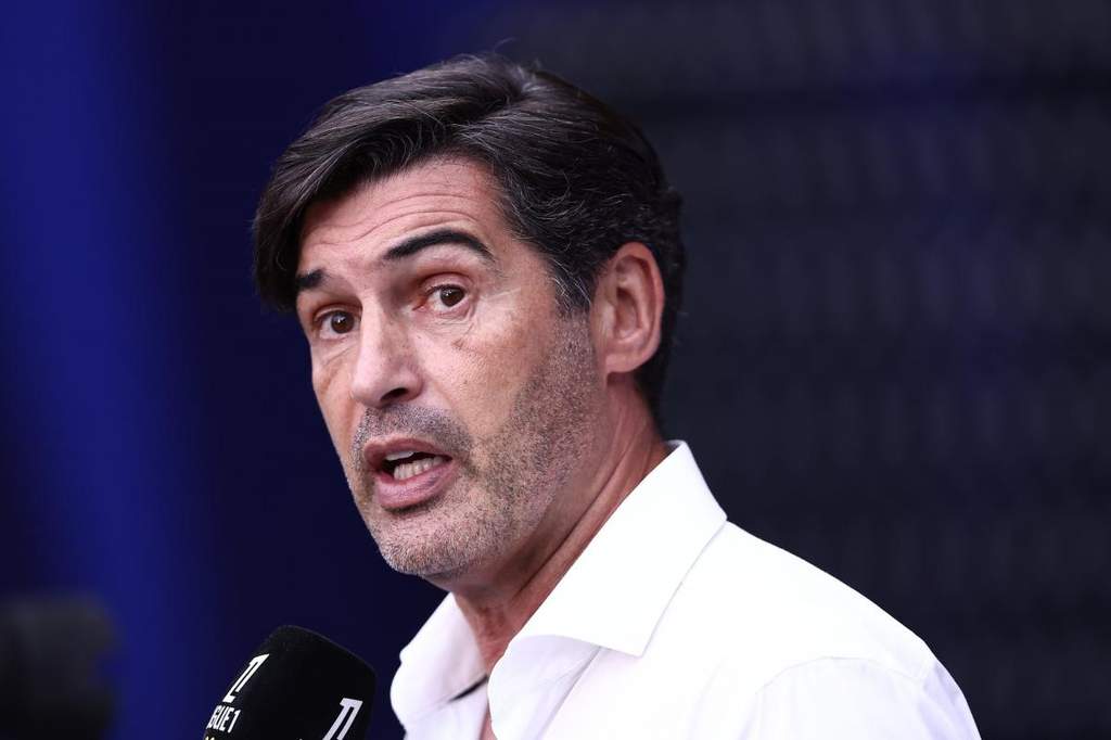 Pelatih Lyon Paulo Fonseca dalam konferensi pers