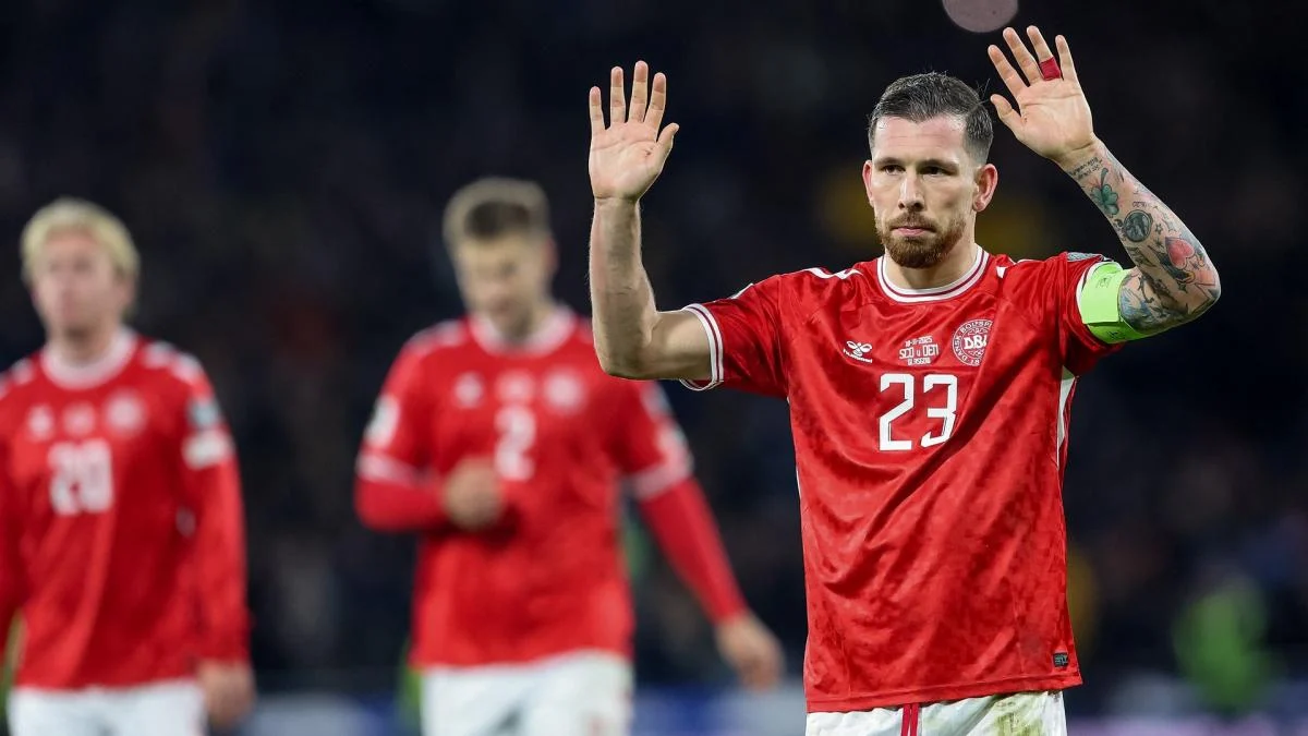 Pierre-Emile Hojbjerg gelandang Olympique de Marseille saat membela timnas Denmark di Ligue des Nations