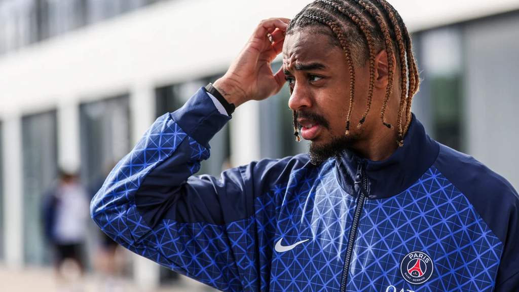 Liverpool Bidik Barcola dan Alternatif Ligue 1