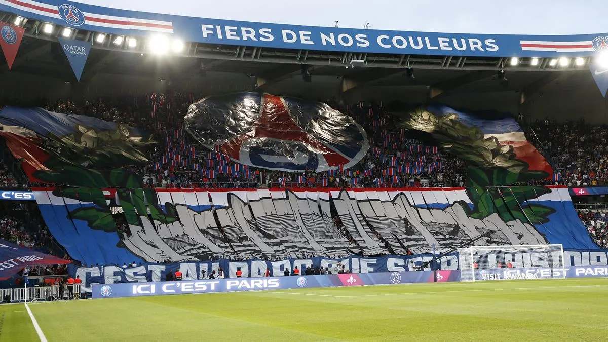 Lima rekrutan baru PSG diperkenalkan di lapangan Parc des Princes
