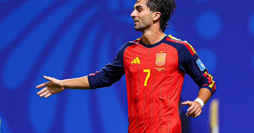 Rumor Transfer Ferran Torres ke PSG Terancam Hubungan Tottenham