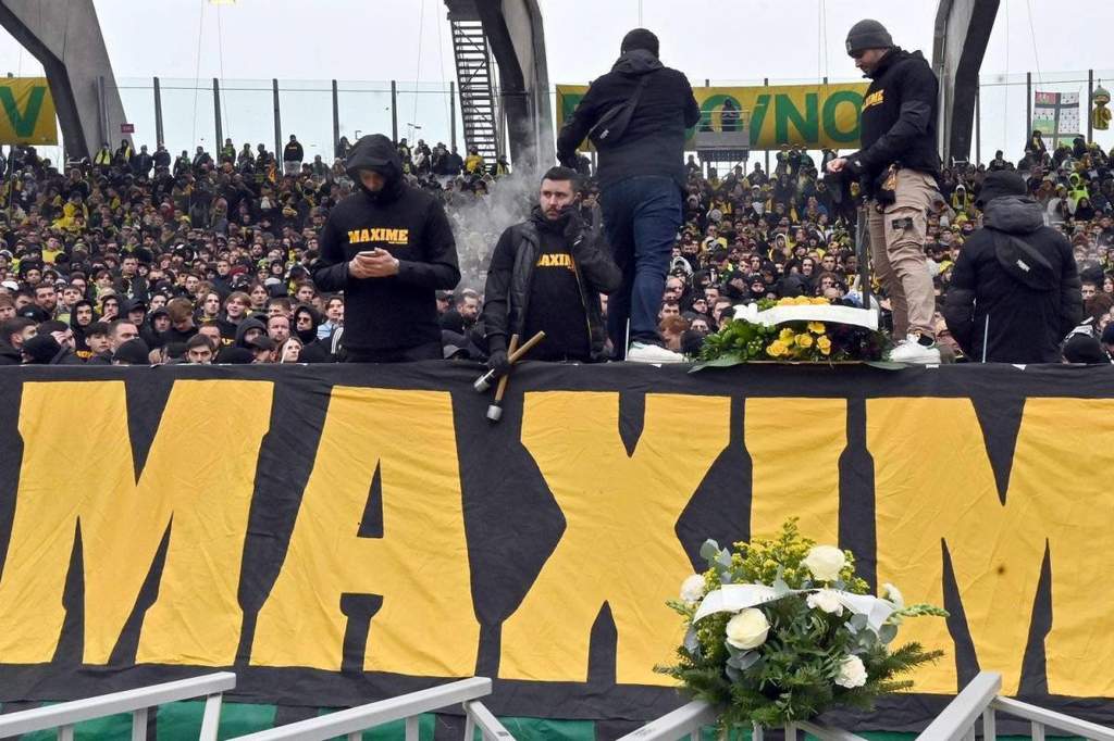 Stadion Stade de la Beaujoire tempat terjadinya insiden suporter.