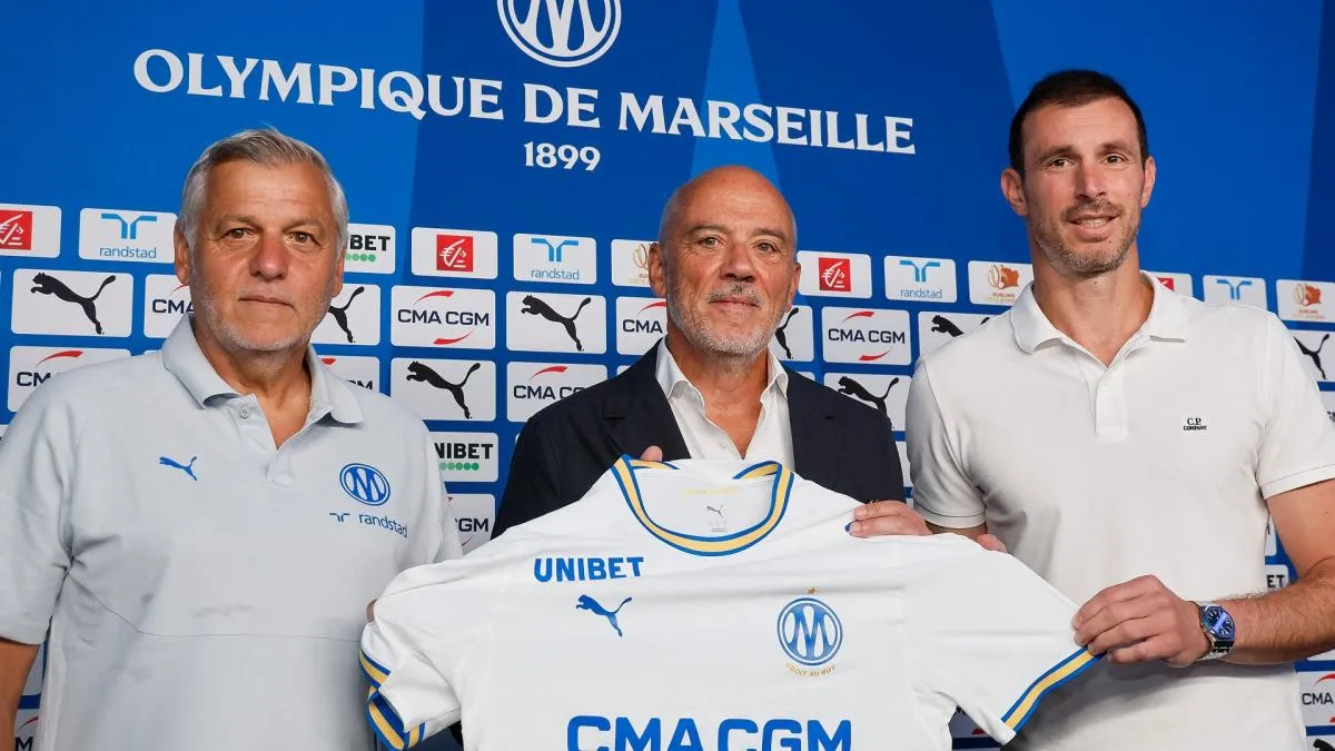 Stéphane Richard presiden OM memberikan konferensi pers soal strategi transfer