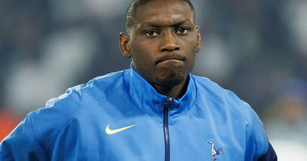 Randal Kolo Muani saat membela Paris Saint-Germain di lapangan.